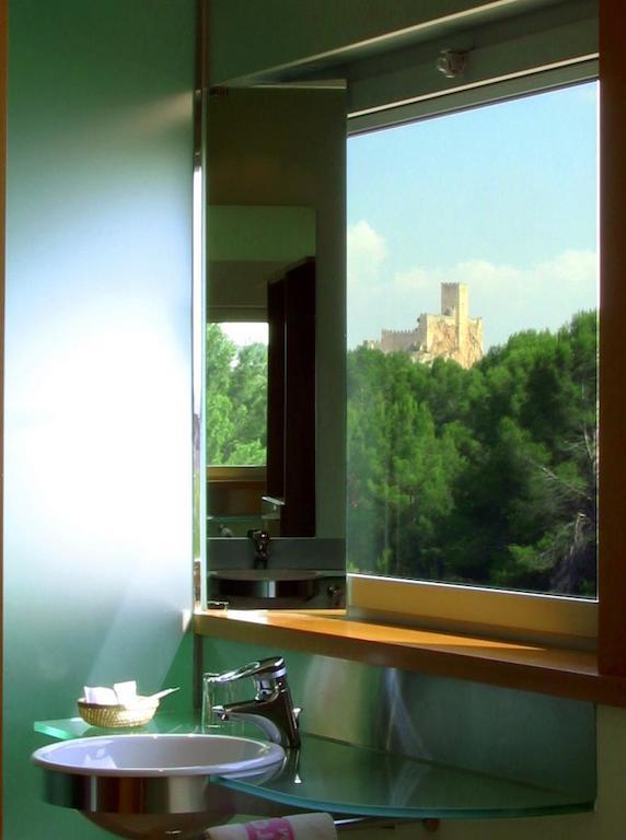 Hotel Los Rosales 알만사 객실 사진